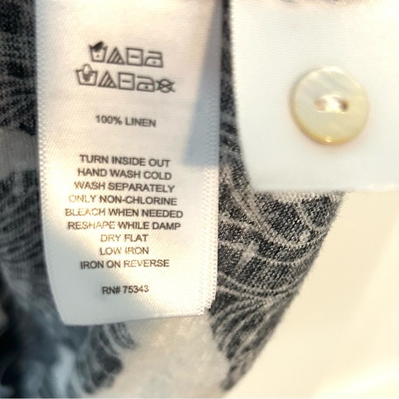 Tahari Women's Black and White Floral 100% Linen Tee in Size‎ L - Picture 9 of 9